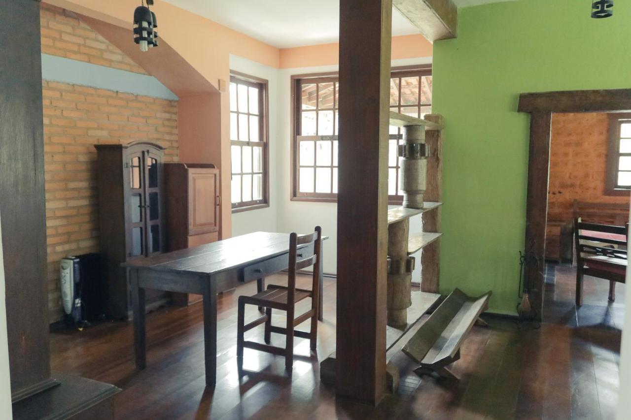 Em Tiradentes, Minas Gerais, Casa Tipica E Espacosa Em Terreno Arborizado Esterno foto