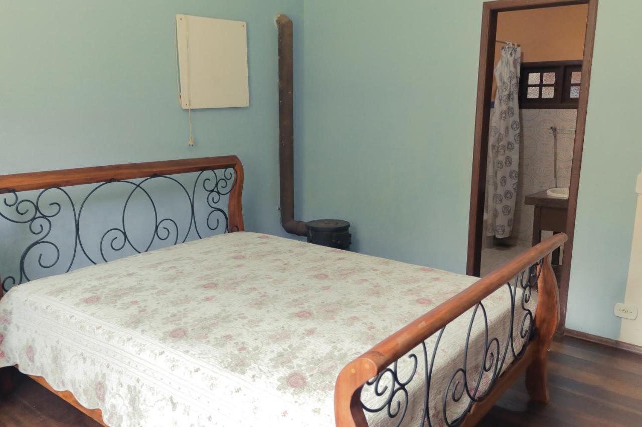 Em Tiradentes, Minas Gerais, Casa Tipica E Espacosa Em Terreno Arborizado Esterno foto