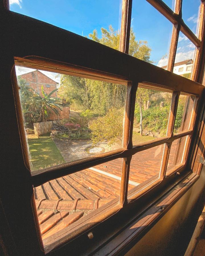 Em Tiradentes, Minas Gerais, Casa Tipica E Espacosa Em Terreno Arborizado Esterno foto