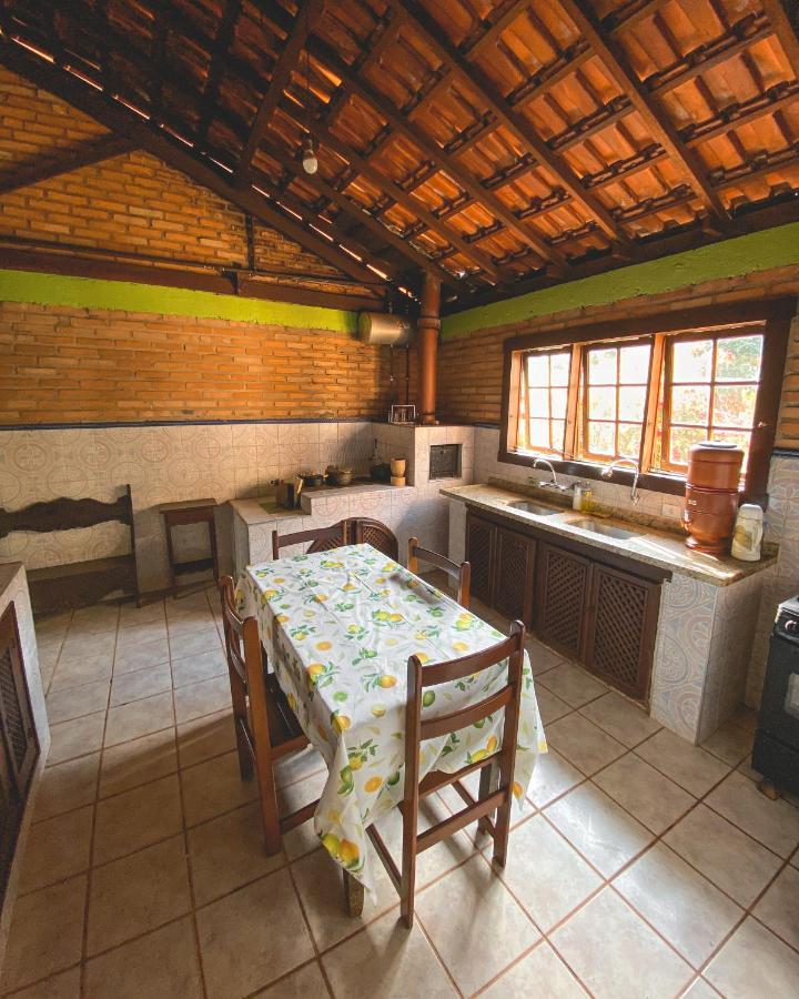 Em Tiradentes, Minas Gerais, Casa Tipica E Espacosa Em Terreno Arborizado Esterno foto